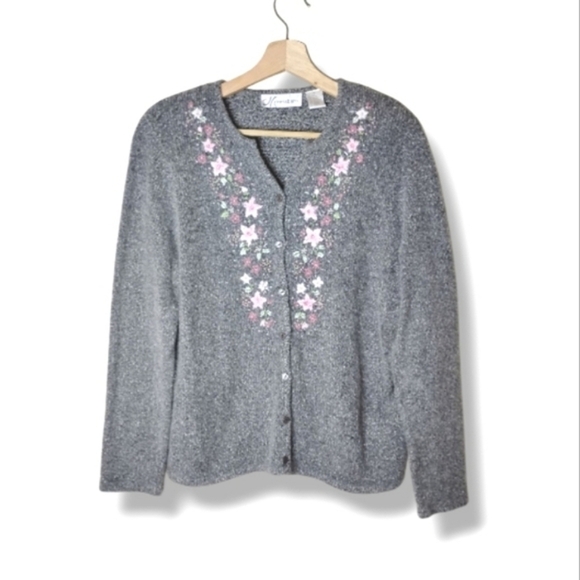 dressbarn Sweaters - Dressbarn Vintage Angora Embroidered Cardigan Size Medium
